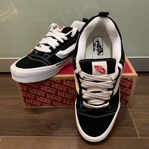 Brand new Vans Knu Skool mens size 10.5
